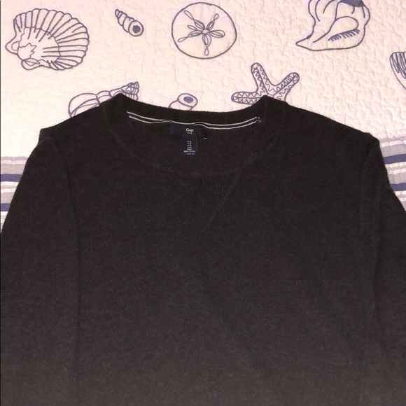 Gap sweater - Picture 1 of 3